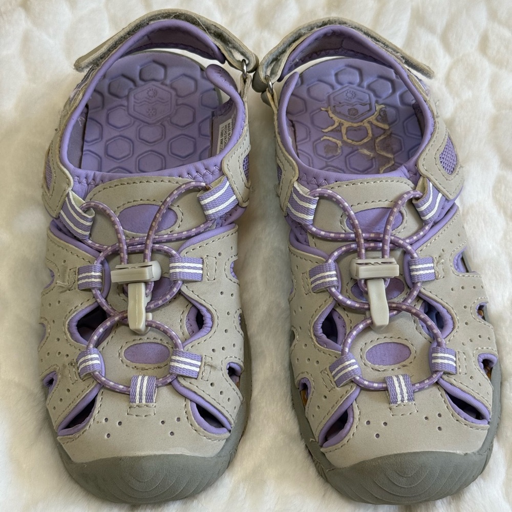 Khombu Girl’s' Lavender and Gray Sandals Size 1